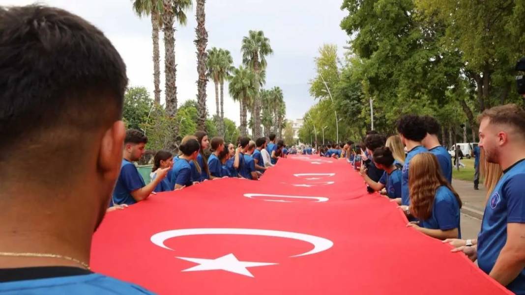 Akdeniz Üniversitesi’nde Cumhuriyet Coşkusu Koşuyla Zirve Yaptı! 1